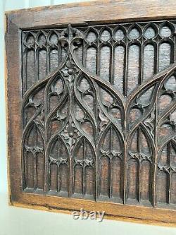 A Stunning GOTHIC REVIVAL Carved panel in wood (2)