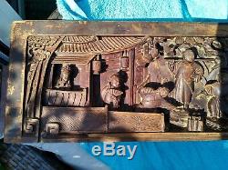 Antique Chinese Carved Wood Panel Late QING dynasty, carved with soldiers