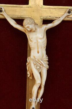 Antique wood carved plaque corpus christ crucifix on velvet panel religious