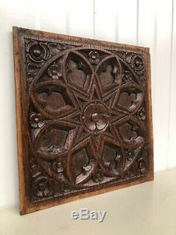Beautiful Carved Gothic Panel in wood / Oak (1)