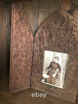 Beautifully Chip Carved C19th Antique Picture Frame Arch Front Panels circa 1880