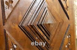 Decorative diamond point Wood carved panel Antique French architectural salvage